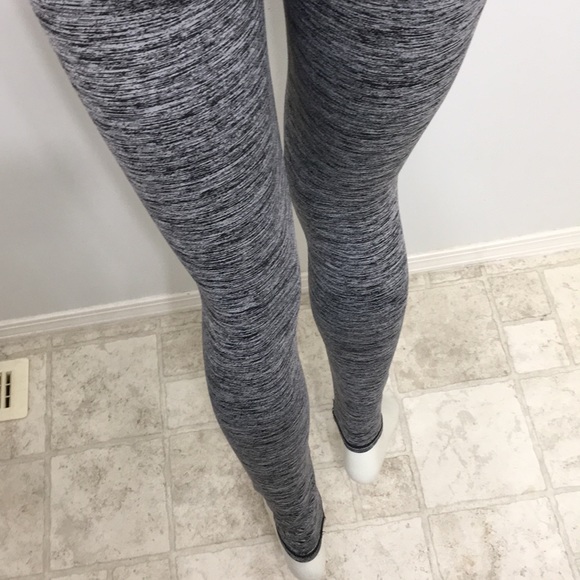 Infinite Gray Black Legging Size Medium - Picture 8 of 11